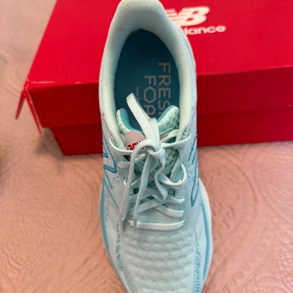 New balance 1080x12 - Picture 2 of 3